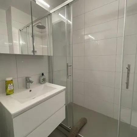 Apartment T2 Elio - Proche Gare Et Aeroport, Parking Prive *