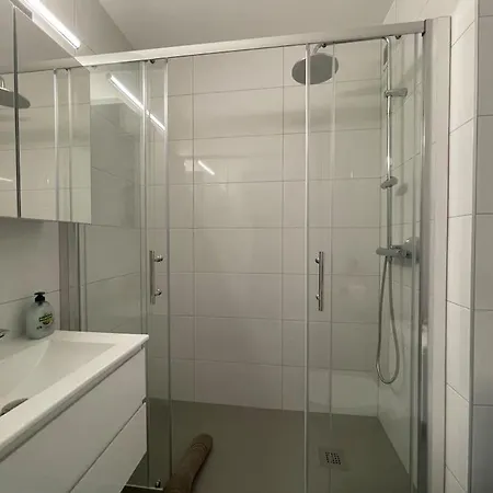 T2 Elio - Proche Gare Et Aeroport, Parking Prive